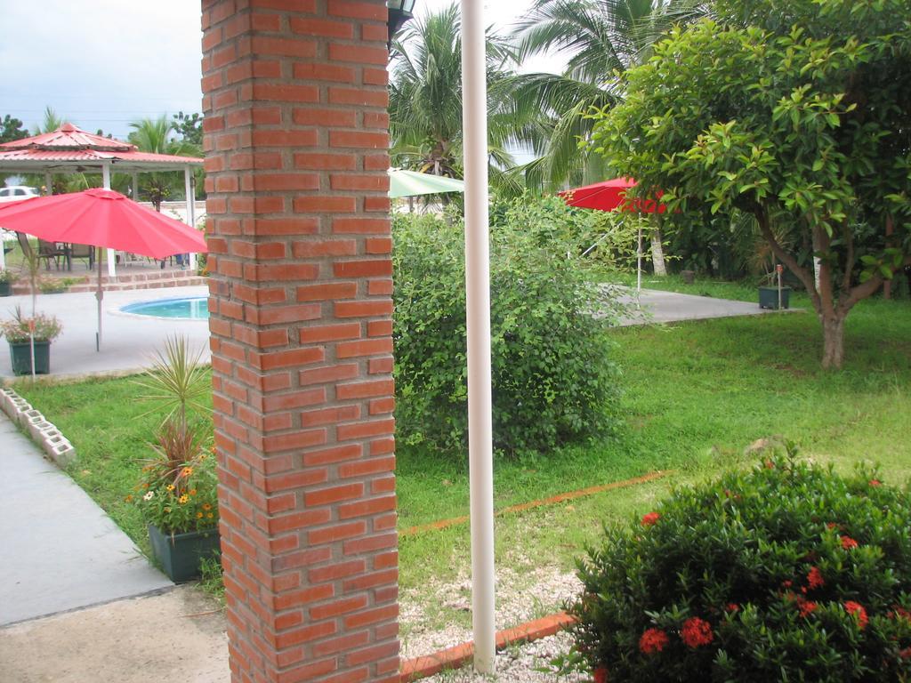 Hotel La Arena Liberia Extérieur photo