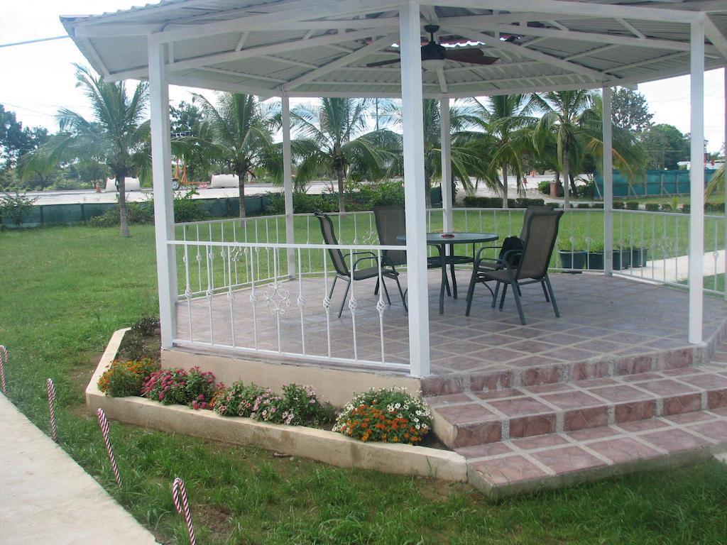 Hotel La Arena Liberia Extérieur photo