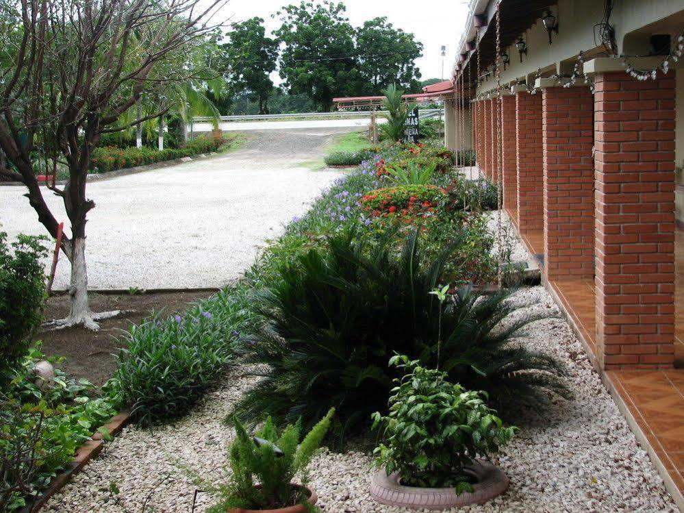 Hotel La Arena Liberia Extérieur photo